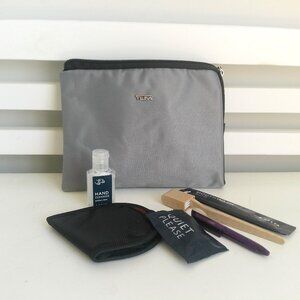 NEW TUMI DELTA AIRLINE BUSINESS CLASS AMENITY KITS 7PCS
